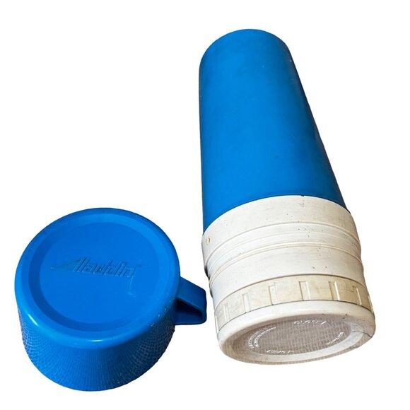 Vintage Aladdin 1 Liter Thermos Blue & White Plastic with Cup and Closure - Picture 2 of 10
